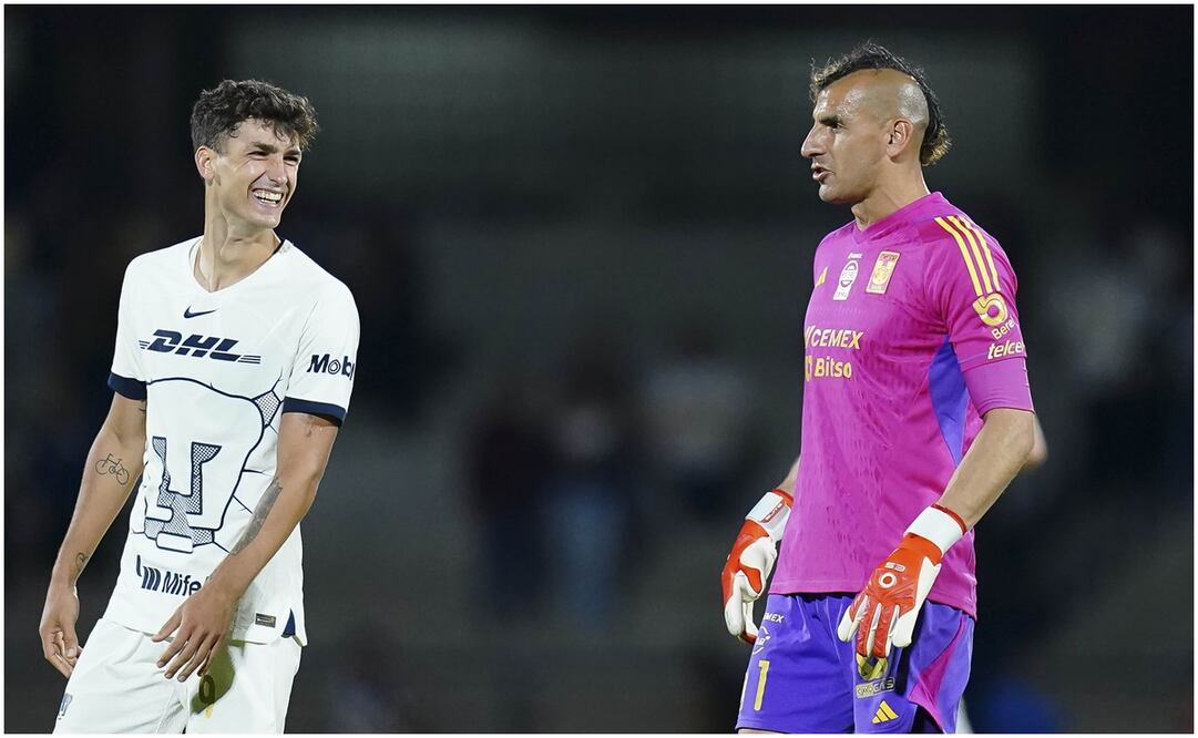 Juan Dinenno y Nahuel Guzmán en el Pumas vs Tigres del Apertura 2023 / FOTO: Imago7