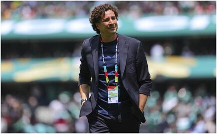 Guillermo Ochoa aconsejó a Raúl Rangel en su debut en el Mundial 2026