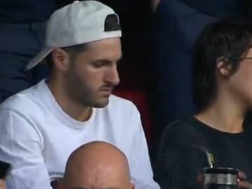 Santiago Giménez continúa sin fecha de regreso con el Feyenoord