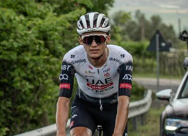 Isaac del Toro, a la caza del millonario premio en el Giro de Italia
