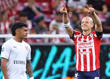 Chicharito Hernández por fin acabó con su sequía de goles de casi un año con Chivas