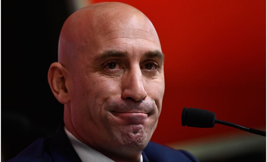 Luis Rubiales fue inhabilitado por tres años - AFP