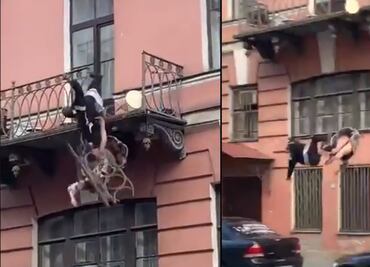 VIDEO: Pareja, en ropa interior, cae del balcón tras discusión