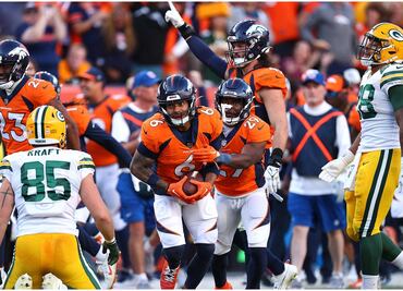 Locke rescata la victoria de los Broncos frente a Packers en la NFL