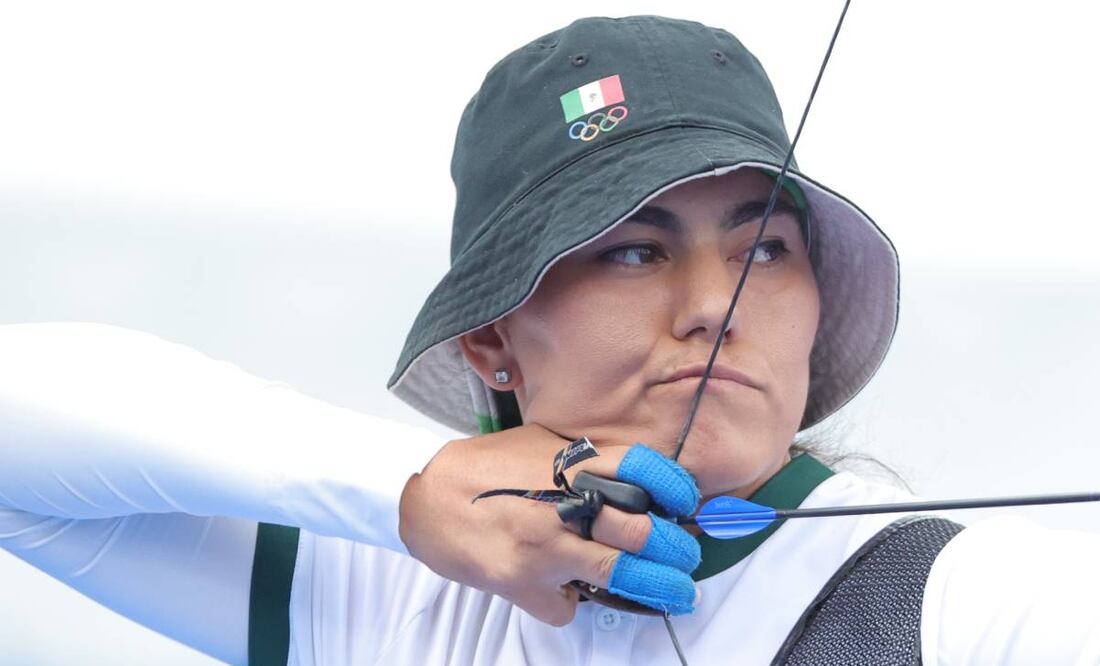 La mente de la arquera esta en Los Ángeles 2028. EFE.