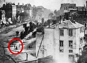 Él es el primer hombre que apareció en una fotografía