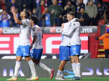 Cruz Azul sobrevive y salva su triunfo ante los Xolos de Tijuana