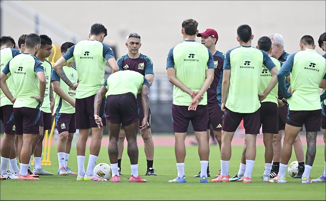 Jugadores de la Selección Mexicana, durante un entrenamiento. FOTO: Imago7