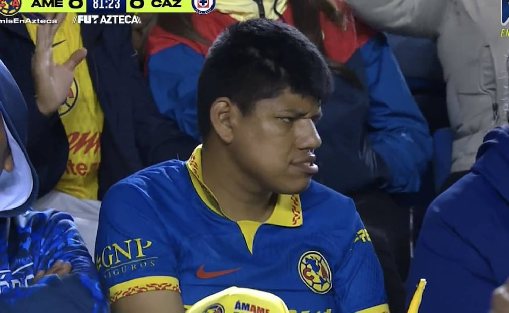 TV Azteca enfocó a un aficionado del América que no tardó hacerse viral en redes sociales. Foto: Especial