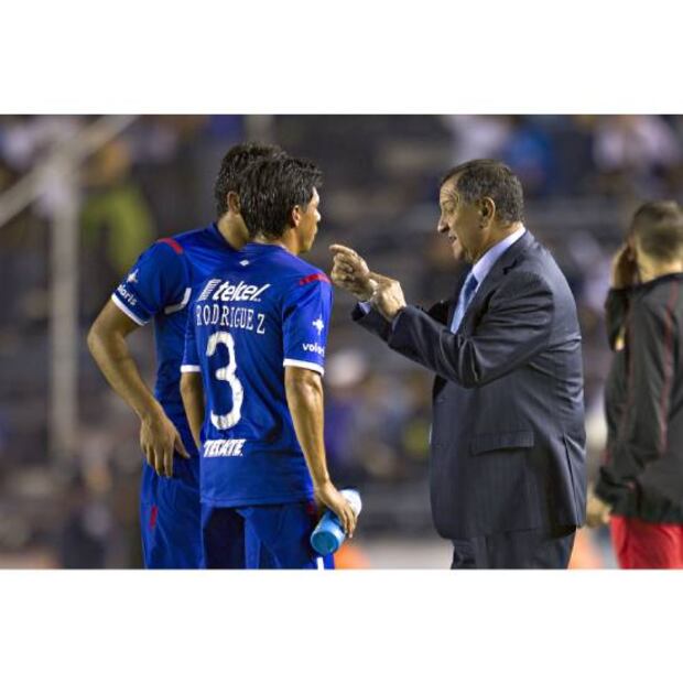 Enrique Meza tuvo tres etapas como entrenador del Cruz Azul. Foto: Imago7