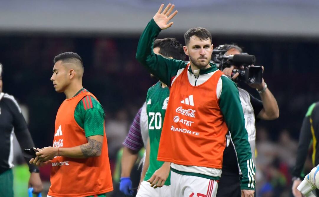 Santiago Giménez iba a estar en su primer Mundial a los 21 años, pero el Tata Martino lo bajó de Qatar 2022 por el lesionado Raúl Jiménez. Foto: Imago7