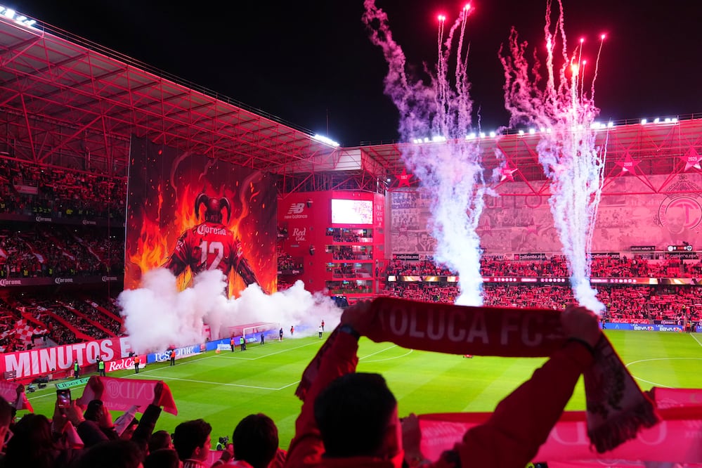 Afición de Toluca en el Estadio Nemesio Diez, durante las semifinales del Apertura 2025 - Foto: Imago7