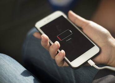 La “carga rápida” destruye más rápido la batería de tu celular