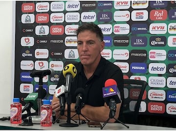 Eduardo Berizzo confía en James Rodríguez como la solución para recuperarse ante Cruz Azul