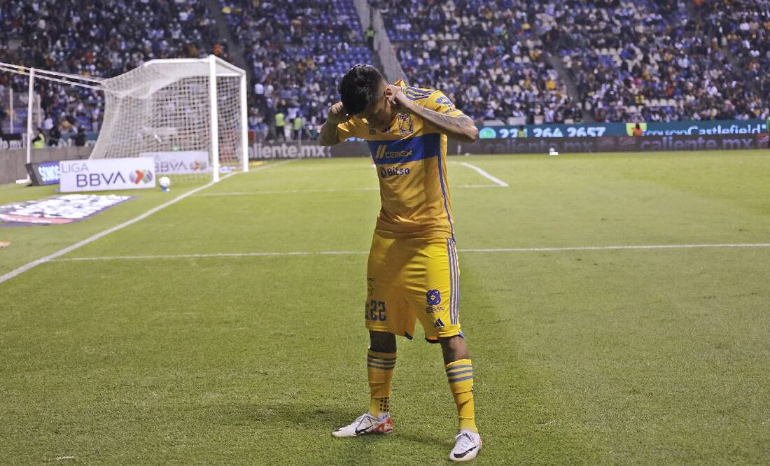 Raymundo Fulgencio salvó a los Tigres y le dio el empate ante Puebla. Foto: Imago7