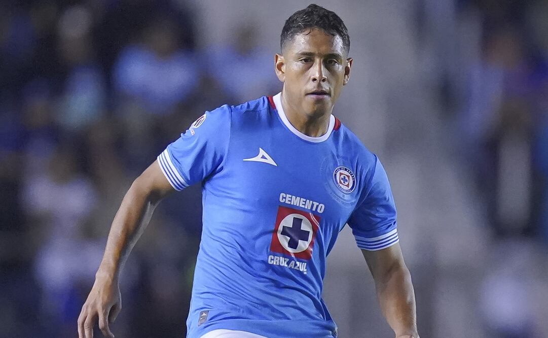 Luis Romo con Cruz Azul, durante el Apertura 2024 - Foto: Imago7
