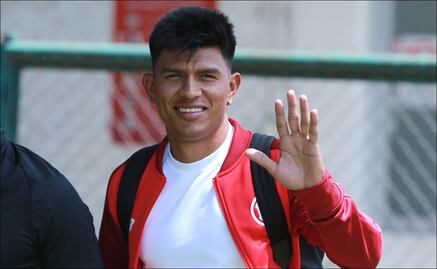Jesús Gallardo fue presentado como nuevo jugador del Toluca