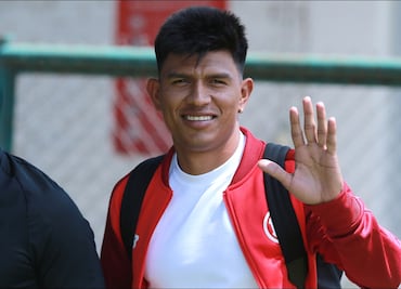 Jesús Gallardo fue presentado como nuevo jugador del Toluca