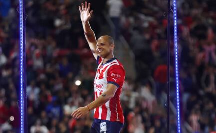 Niño le pidió al Chicharito Hernández que le dé la 13 a Chivas: 'Es lo que vamos a intentar'