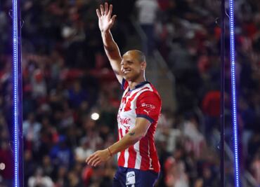 Niño le pidió al Chicharito Hernández que le dé la 13 a Chivas: 'Es lo que vamos a intentar'