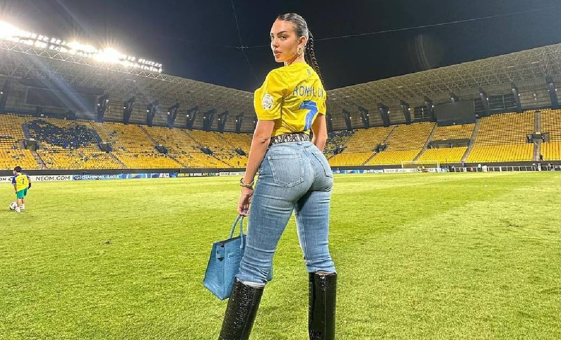 Georgina Rodríguez en uno de los juegos que fue a apoyar a CR7. Foto: @georginagio