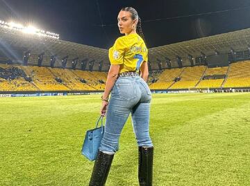 Georgina Rodríguez nos enseña el truco para lucir unas “piernas infinitas”