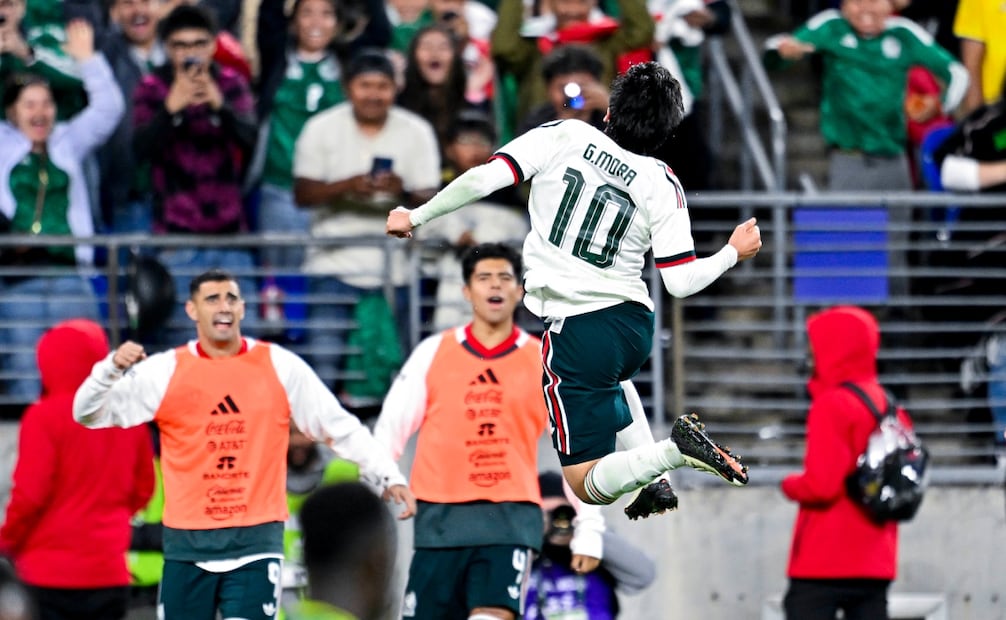 Gilberto Mora celebrando su primer tanto con la Selección Mexicana / Foto: Imago7