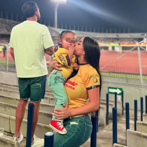 Leslie Aguirre ha presumido que también su hija le va al América. Foto: Especial