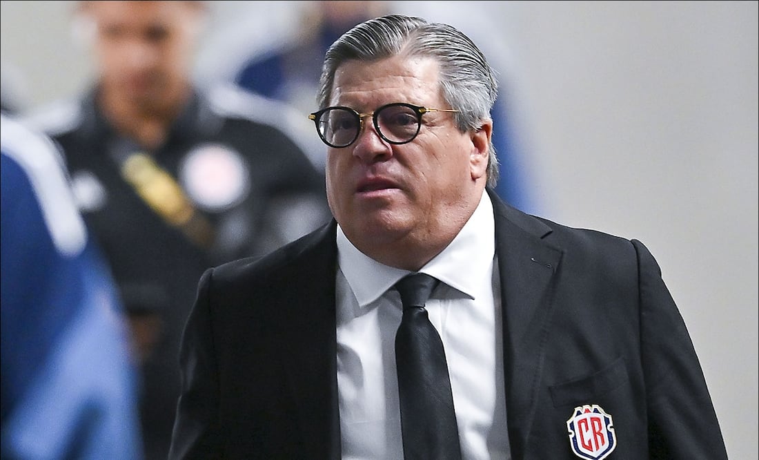 Miguel Herrera fue tundido por afición de Costa Rica al quedar fuera del Mundial 2026: “Mexicano hijo de...” / FOTO: Imago7