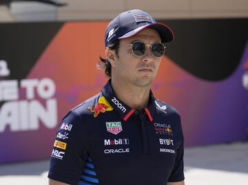 Regresan las críticas en contra de Checo Pérez: "Ese Red Bull es muy rápido, pero en manos de Max"
