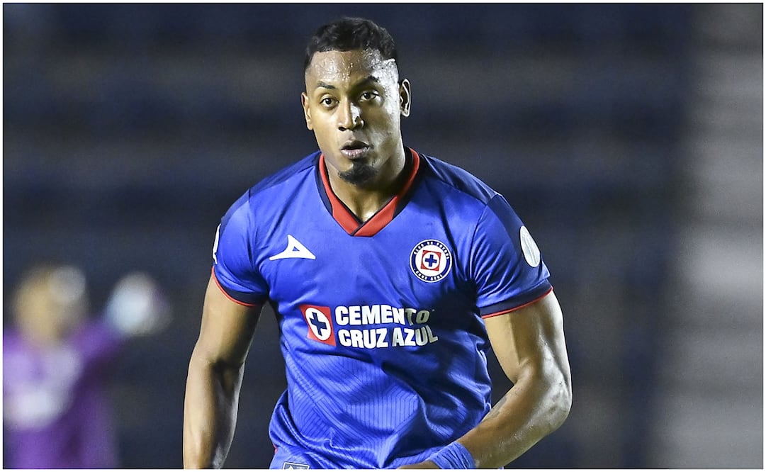 Willer Ditta con Cruz Azul ante Tigres / FOTO: Imago7