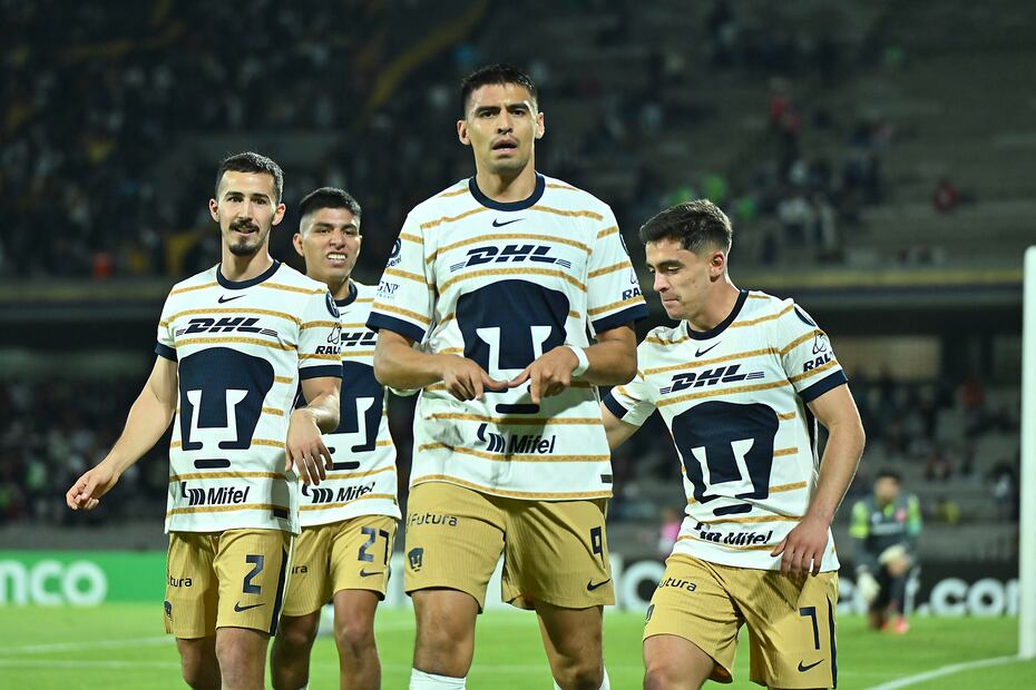 Pumas en festejo de gol, durante el juego ante Cavalry en la Copa de Campeones de la Concacaf - Foto: Imago7