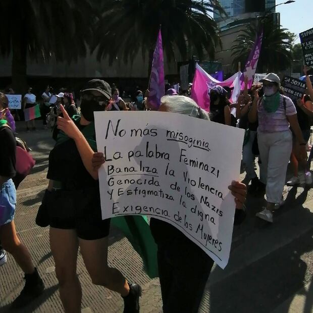 Marcha 8M: Las fotos, los mensajes y las mujeres que luchan por justicia