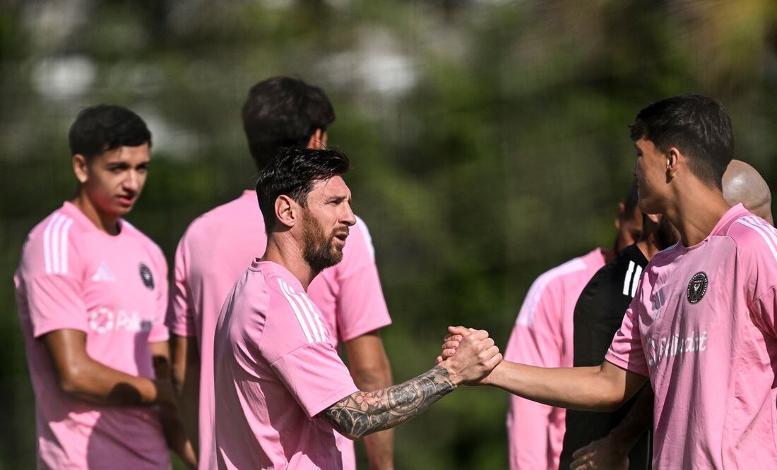 Lionel Messi en entrenamiento con el Inter Miami, previo a su debut en el Mundial de Clubes ante Al-Ahly - Foto: AFP