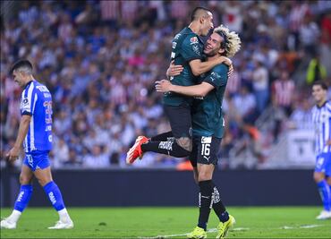 ¿Dónde quedó el invicto? Chivas aprovechó las ventajas del rival para sacar la victoria ante Rayados