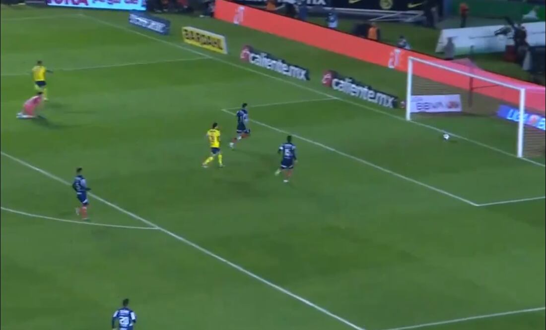 Brian Rodríguez no desaprovechó el regalo y puso el 1-0. FOTO: Captura