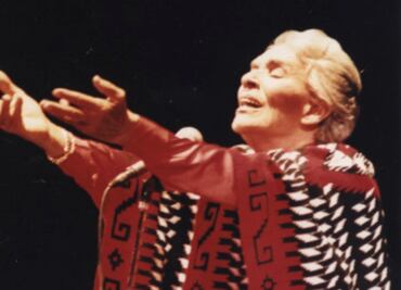 10 canciones de Chavela Vargas para beber tequila y recordar un amor salvaje