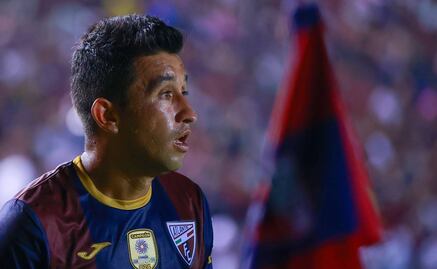 De la gloria del título, hasta la prisión: El Hobbit Bermúdez, una carrera llena de polémica