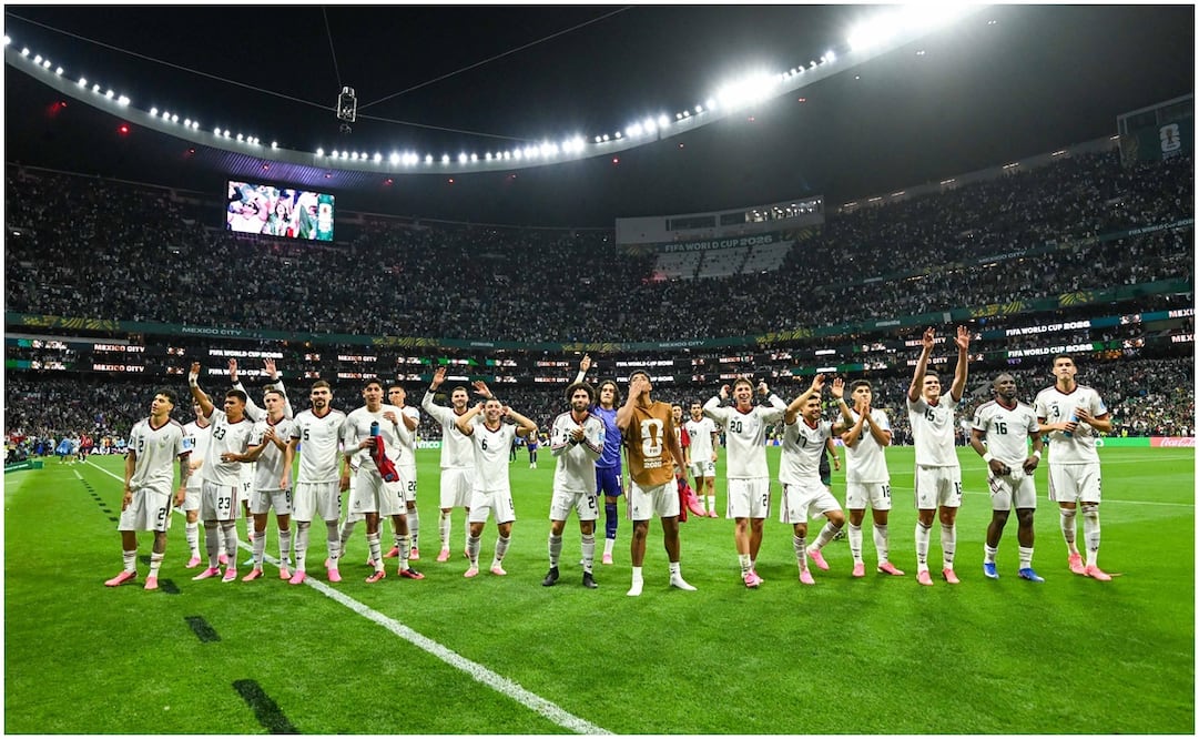 Selección Mexicana en el estadio Azteca Foto: Diego Simón / EL UNIVERSAL