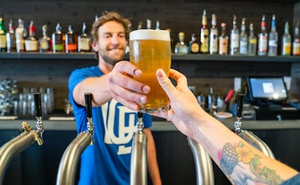 Estas son las profesiones cuyos empleados beben más alcohol