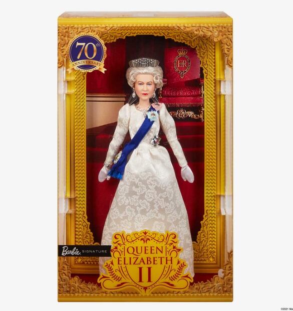 La reina Isabel II ya tiene su propia muñeca Barbie