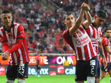 Alan Mozo se burló de la prensa luego de que el Piojo Alvarado les lanzó un explosivo