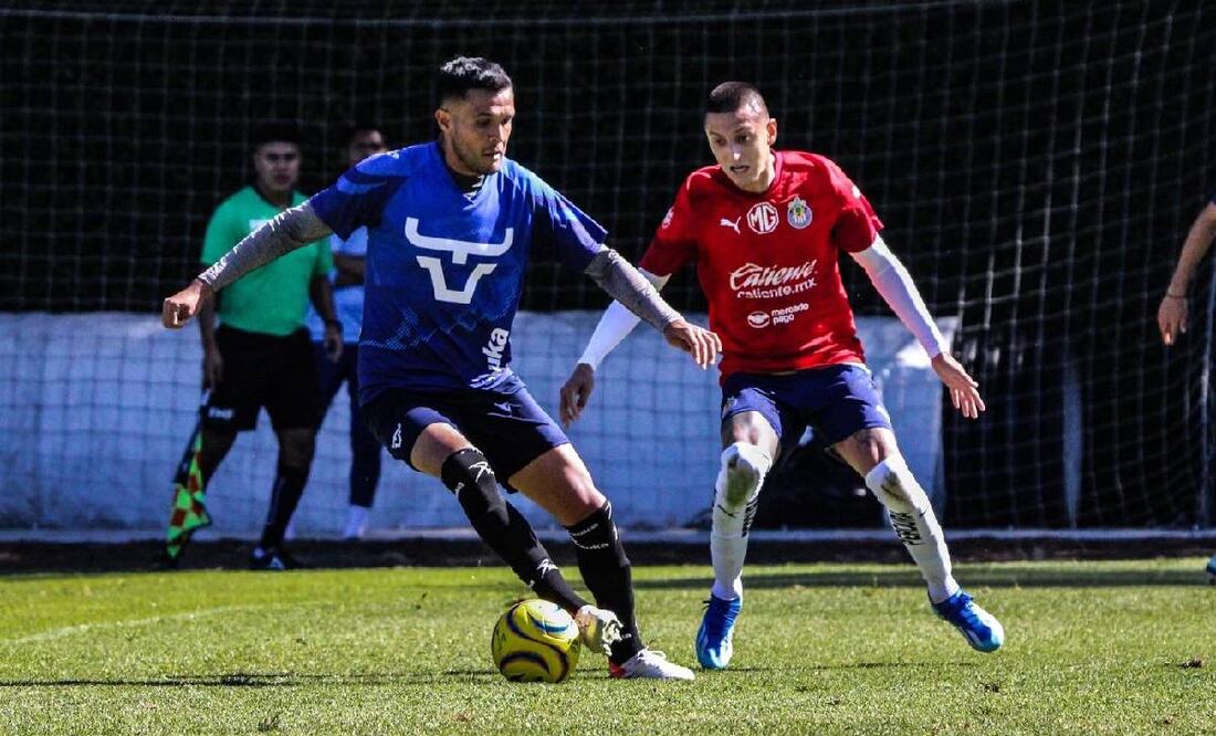 Chivas le pasó por encima al Celaya en su último juego de pretemporada. Foto: @TorosCelayaCD