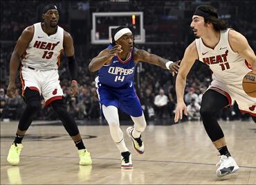 Jaime Jáquez Jr. batalla hablando en español tras perder su primer partido del 2024