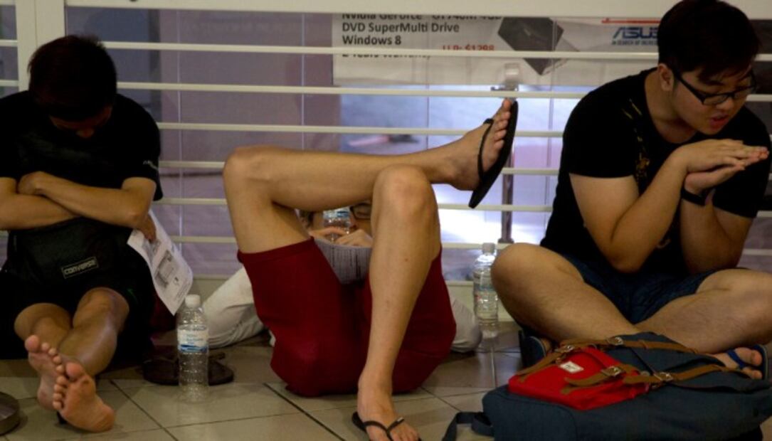 10 fans de Apple que llegaron a los extremos por tener un iPhone