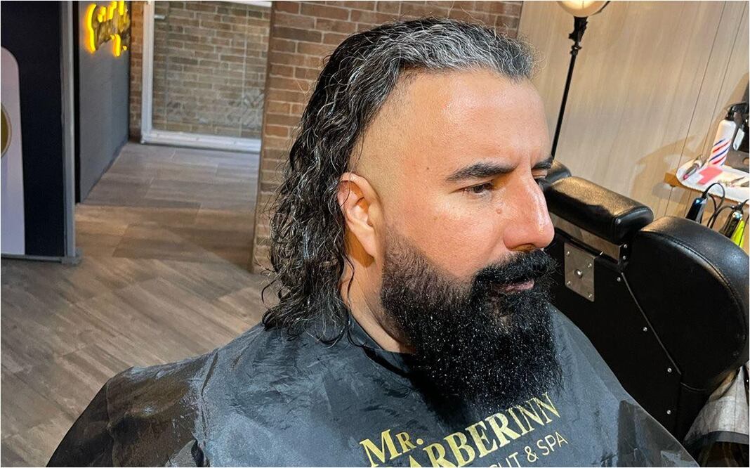 FOTO: Álvaro Morales pierde la cabellera tras fracaso del Real Madrid - ESPECIAL