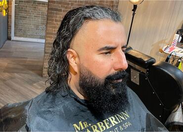 Álvaro Morales pierde la cabellera tras fracaso del Real Madrid; las redes sociales se burlan del comentarista