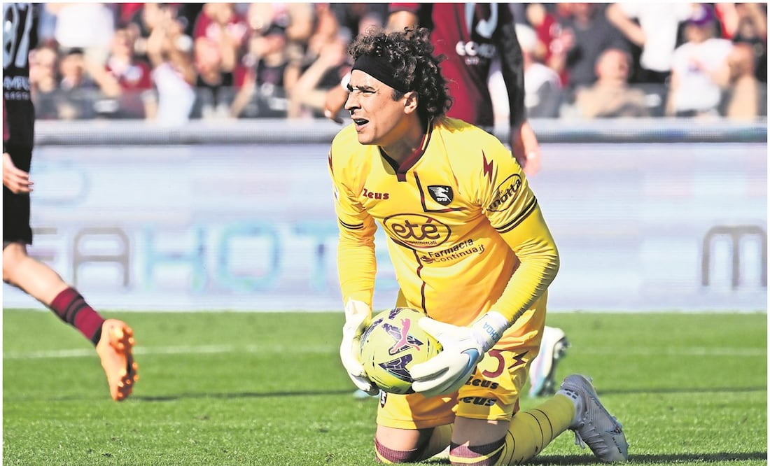 Guillermo Ochoa en un partido con La Salernitana / FOTO: EFE