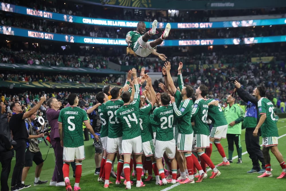 Selección Mexicana en festejo, tras avanzar a los Octavos de Final de la Copa del Mundo de 2026 - Foto: Luis Camacho | EL UNIVERSAL