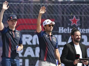 Horner dijo las posibilidades de que Verstappen deje ganar a Checo Pérez las últimas carreras: 'Son entre cero y una'